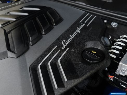 Used 2019 Lamborghini Urus AWD/4WD image 59