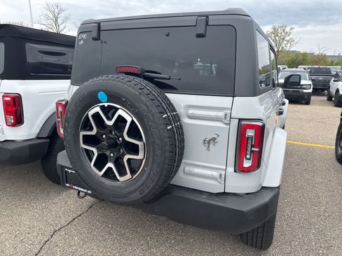New 2026 Ford Bronco Outer Banks AWD/4WD image 12