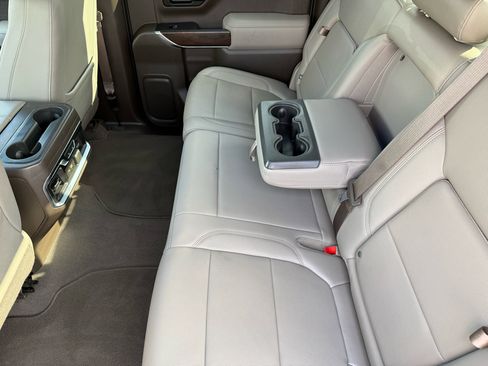 Used 2019 GMC Sierra 1500 SLT w/ SLT Premium Package image 16