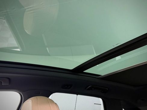 New 2026 Porsche Cayenne image 28