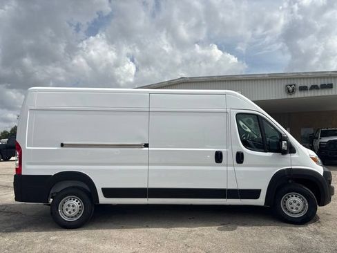 New 2026 RAM ProMaster 2500 w/ Convenience Group FWD image 5
