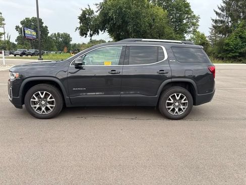 Used 2020 GMC Acadia SLE w/ Driver Convenience Package FWD image 2