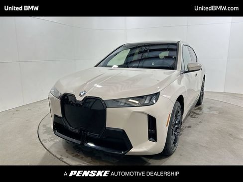 Used 2026 BMW iX xDrive60 w/ M Sport Package AWD/4WD image 1