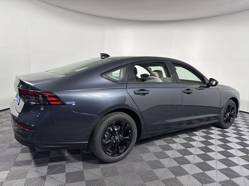 New 2025 Honda Accord SE image 7
