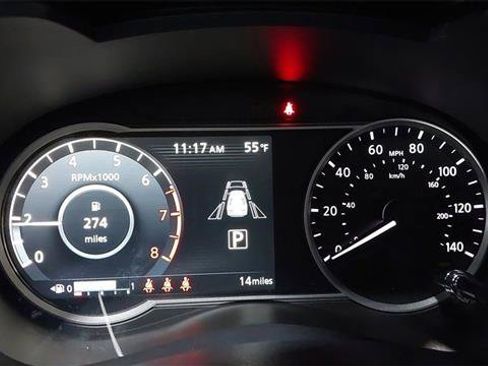 Used 2025 Nissan Versa SV w/ Trunk Package FWD image 22