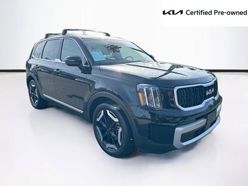 Used 2023 Kia Telluride EX w/ EX Captain's Chair Package image 1