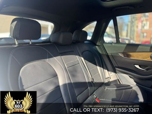 Used 2018 Mercedes-Benz GLC 300 4MATIC image 12