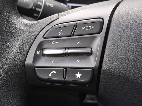 Used 2022 Hyundai Kona SEL w/ Cargo Package image 18