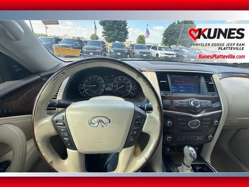 Used 2012 INFINITI QX56 4WD w/ Deluxe Touring Pkg image 19