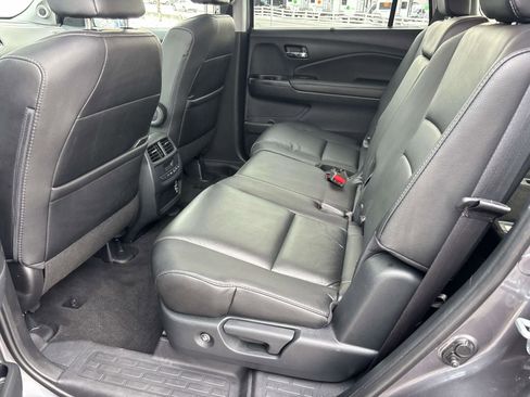Certified 2022 Honda Pilot Special Edition image 11