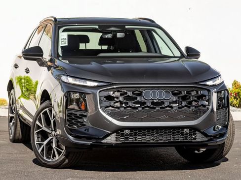 New 2026 Audi Q3 quattro 2.0T AWD/4WD image 4