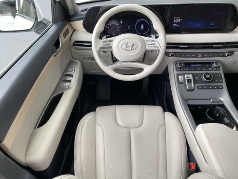 Used 2023 Hyundai Palisade Limited w/ Cargo Package FWD image 14