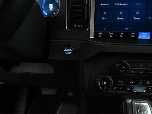 Certified 2025 Ford Bronco Badlands AWD/4WD image 15