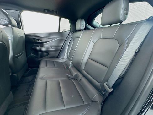 Used 2025 Buick Envista Sport Touring w/ Advanced Safety Package image 7