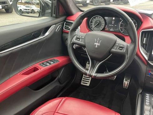 Used 2023 Maserati Ghibli Modena Q4 image 45
