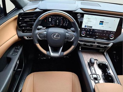 Certified 2024 Lexus RX 350 Premium w/ Cold Area Package AWD/4WD image 10