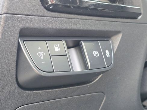 Certified 2024 Kia EV6 Light AWD/4WD image 25