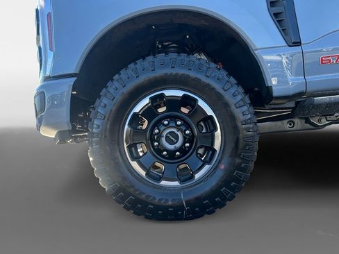 New 2026 Ford F250 Lariat w/ Tremor Off-Road Package AWD/4WD image 14