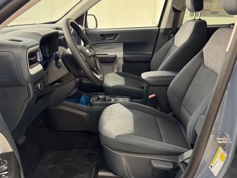 New 2025 Ford Maverick XLT image 34