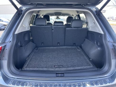 Certified 2024 Volkswagen Tiguan SE image 27