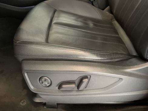 Used 2019 Audi Q5 2.0T Premium image 12