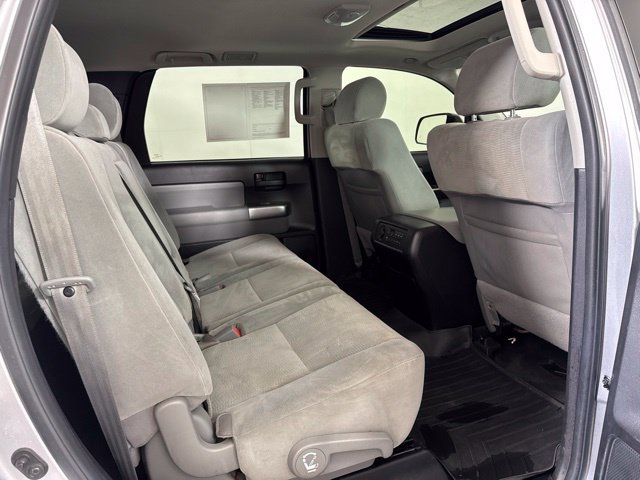 Used 2019 Toyota Sequoia SR5 AWD/4WD image 5