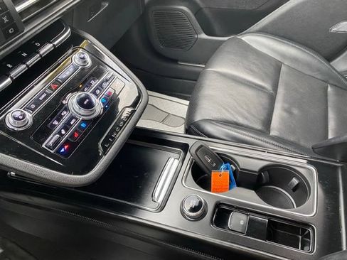 Used 2022 Lincoln Corsair AWD w/ Premium Package image 25