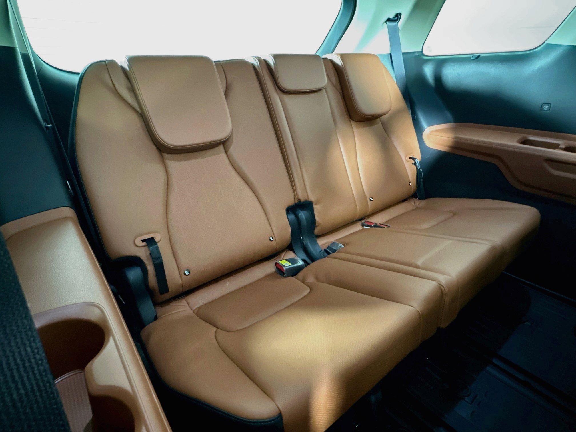 Certified 2026 Kia Carnival SX FWD image 28