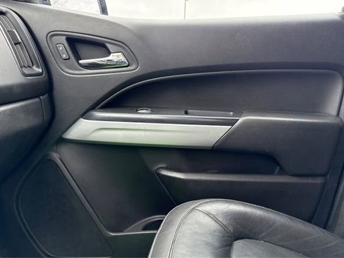 Used 2018 Chevrolet Colorado LT w/ Redline Special Edition image 20