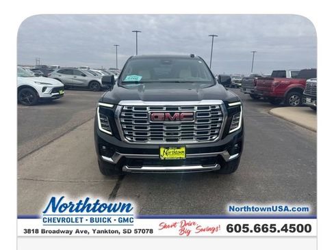 Used 2025 GMC Yukon Denali w/ Denali Reserve Package AWD/4WD image 30
