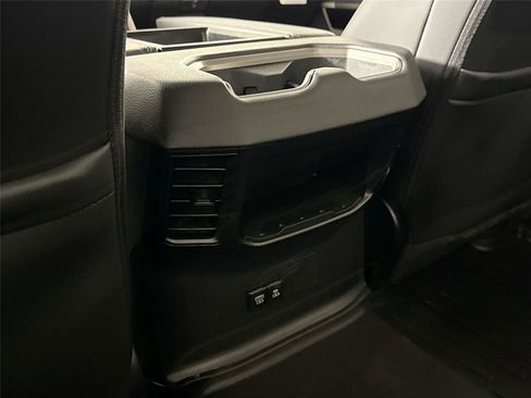 Used 2024 Toyota Tundra Limited image 34