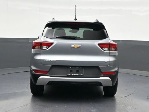 Used 2023 Chevrolet TrailBlazer LT FWD image 4