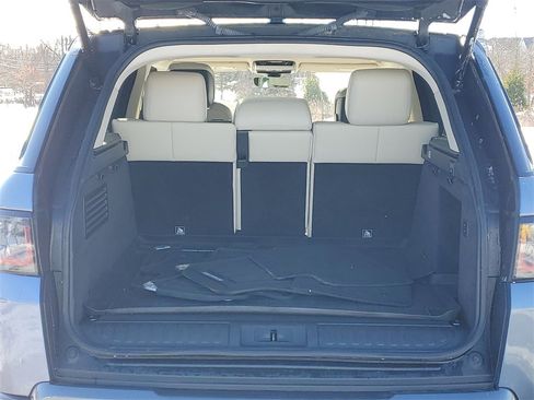 Used 2019 Land Rover Range Rover Sport HSE image 7