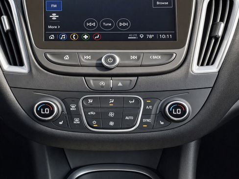 Used 2024 Chevrolet Malibu LT FWD image 12