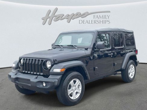 Used 2022 Jeep Wrangler Unlimited Sport AWD/4WD image 7