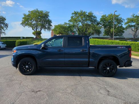Used 2022 Chevrolet Silverado 1500 Custom AWD/4WD image 7