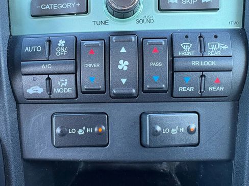 Used 2011 Honda Pilot Touring image 14