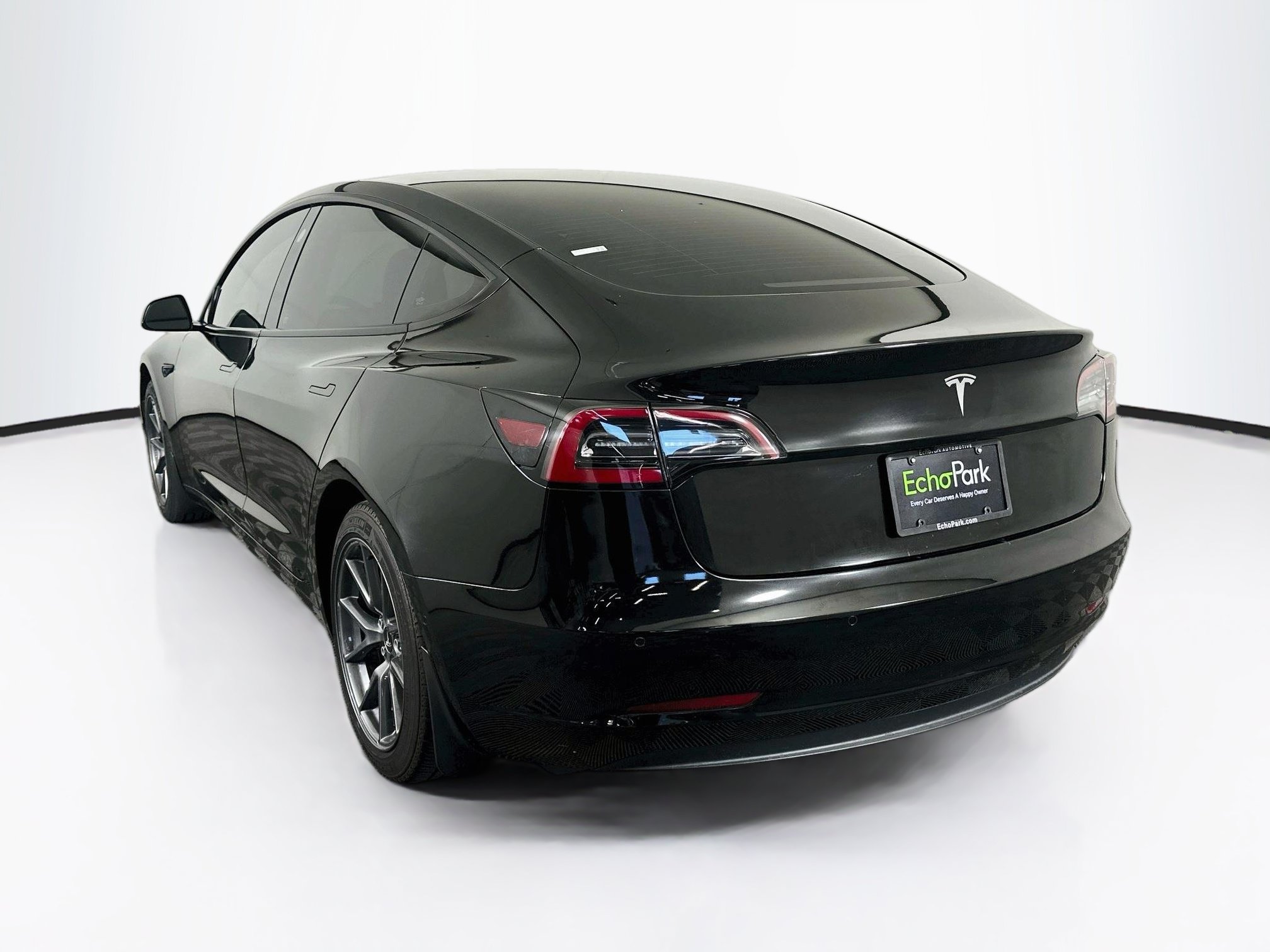 Used 2021 Tesla Model 3 Standard Range Plus RWD image 5