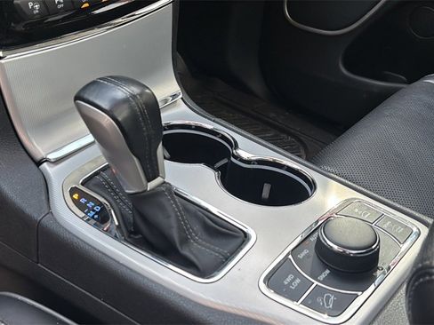 Used 2020 Jeep Grand Cherokee Summit image 23