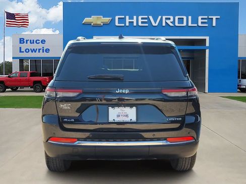Used 2022 Jeep Grand Cherokee Limited AWD/4WD image 5