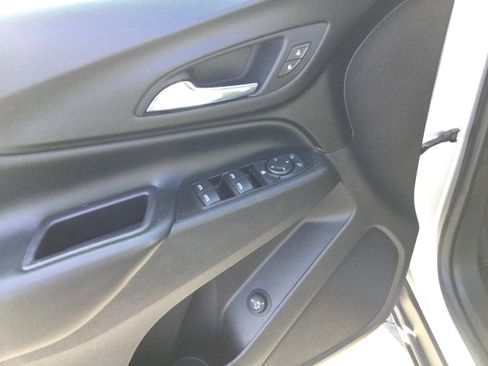 Used 2020 Chevrolet Equinox LT image 14