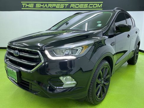 Used 2018 Ford Escape SE w/ SE Sport Appearance Package image 5