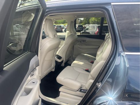 Used 2023 Volvo XC90 B5 Core w/ Protection Package Premier AWD/4WD image 27