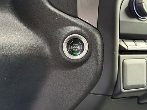 Used 2023 Chevrolet Silverado 1500 Custom image 28