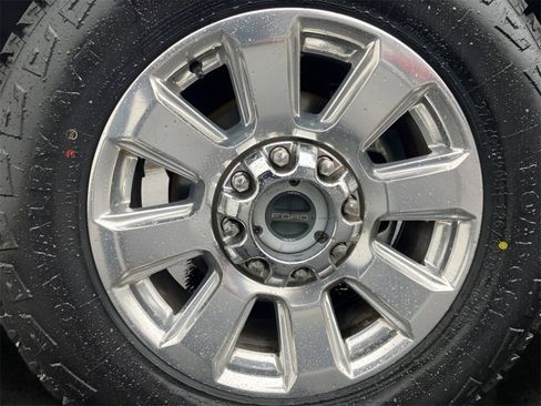 Used 2021 Ford F250 Platinum w/ FX4 Off-Road Package image 10