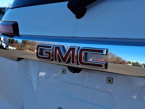 Used 2021 GMC Acadia SLT image 31