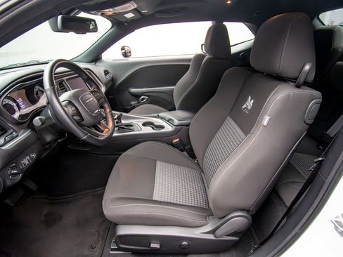 Used 2022 Dodge Challenger R/T Scat Pack RWD image 12