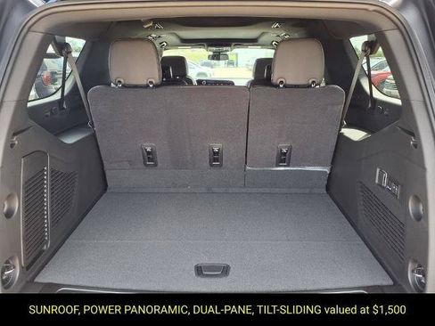 New 2026 Chevrolet Suburban LT w/ Comfort Package AWD/4WD image 5