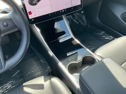 Used 2018 Tesla Model 3 Long Range image 48