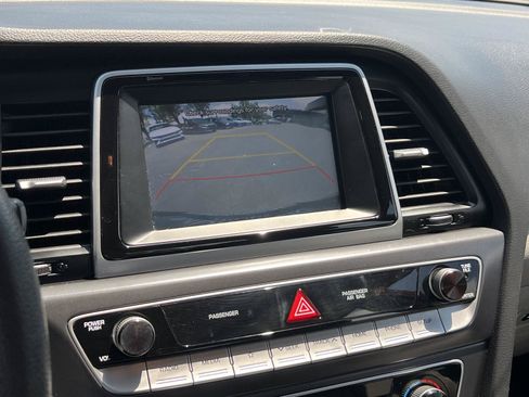 Used 2018 Hyundai Sonata SE FWD image 36